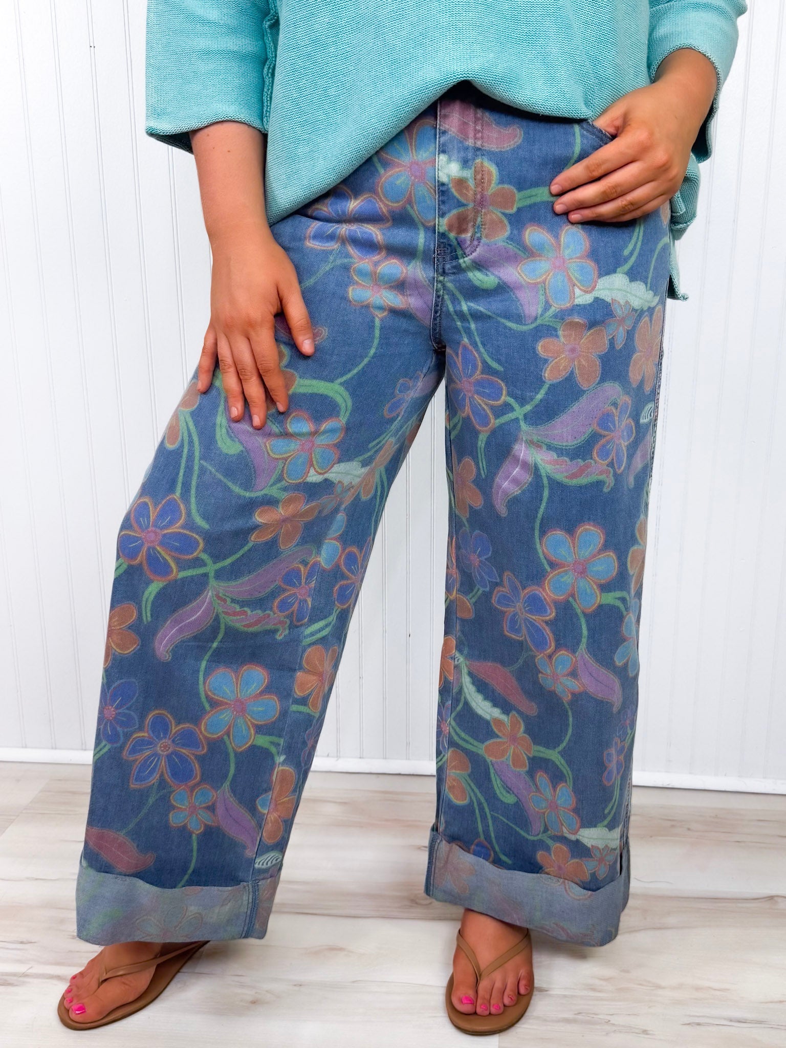 Jean large fleuri